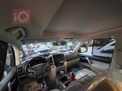 تۆیۆتا لاند کروزەر